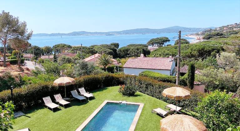 Pleasant apartment with private pool, patio & yard | Close to the beach | Pets allowed — photo 2