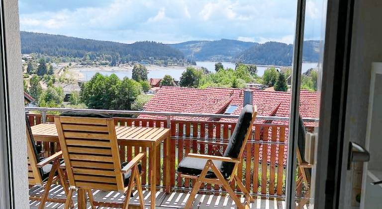 Rental apartment with garden & terrace — photo 2