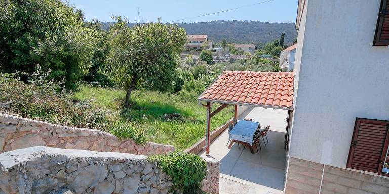 Fully equipped apartment with patio | Dogs allowed — photo 3