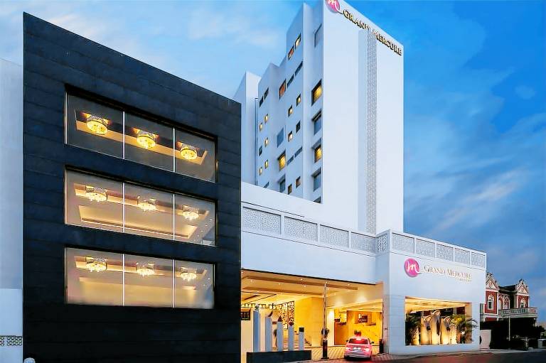 Grand Mercure Vadodara Surya Palace Hotel