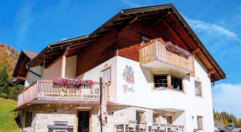 Fully equipped chalet with BBQ & garden | Suitable for remote work | Dogs allowed in Badia