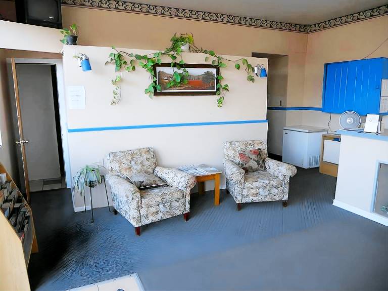 Economy Inn — photo 4