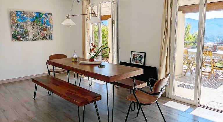Provencal house between sea and vineyards — photo 3