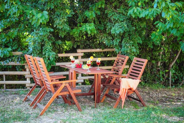 Child-friendly vacation home with yard, private pool & barbeque | Pets allowed — photo 3