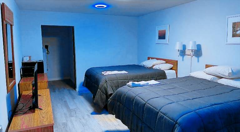 PINE VALLEY MOTEL in Spruce Pine, NC