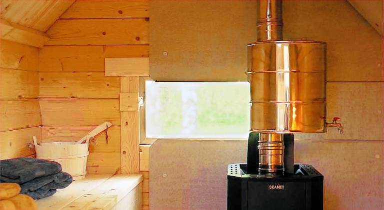 Chalet with jacuzzi — photo 3