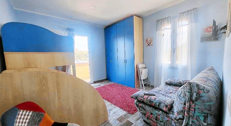 Rental apartment with 2 rooms for 6 persons — photo 2