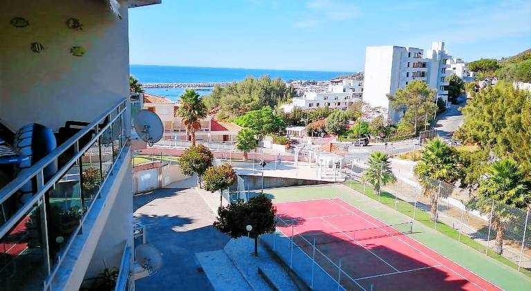 Fully equipped apartment with pool | Next to the beach | Pets allowed — photo 5