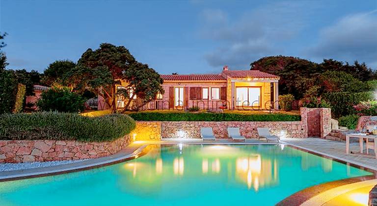 Nice villa with pool | Pets allowed in Santa Teresa di Gallura