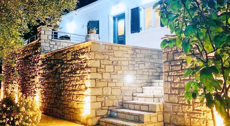 Fully equipped vacation home with terrace, garden & barbeque | Pet-friendly — photo 5