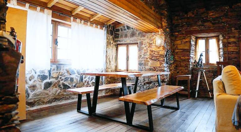 Vacation home with patio | Pet-friendly — photo 4