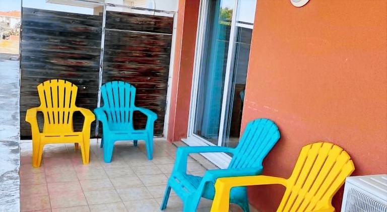 Holiday apartment with 1 room for 4 persons in Arles