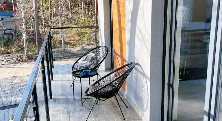 Apartment with pool — photo 4