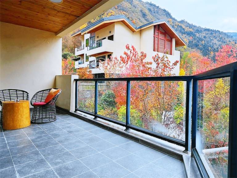 Accommodation  Wolongzhen