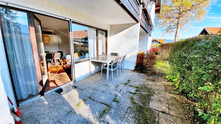 Rental apartment with yard, grill & terrace — photo 4