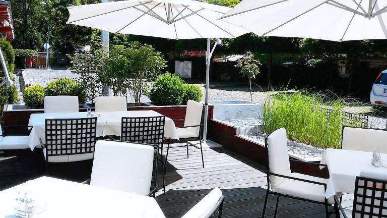 Gizella Hotel and Restaurant — photo 2
