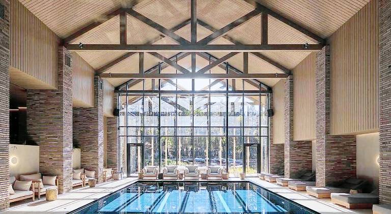 Charming holiday apartment with pool & hot tub | Pet-friendly — photo 3