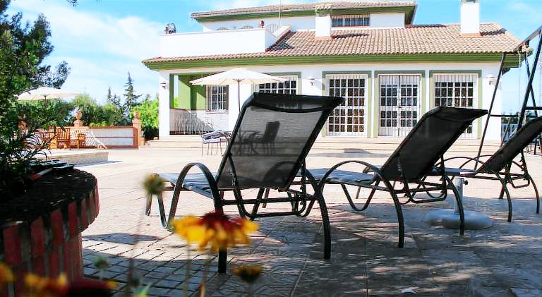 Ample house with patio, barbecue & private pool | Suitable for remote work | Pet-friendly — photo 4