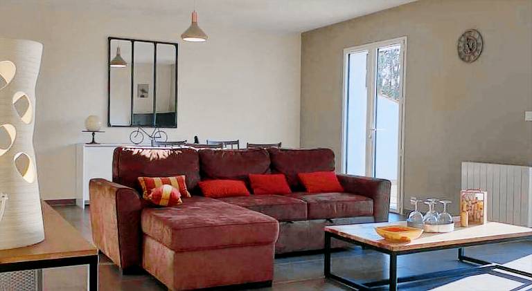 Rental apartment with 3 rooms for 6 persons — photo 2