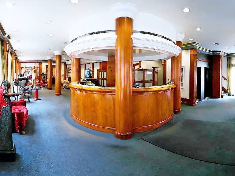 The New Midi Hotel — photo 2