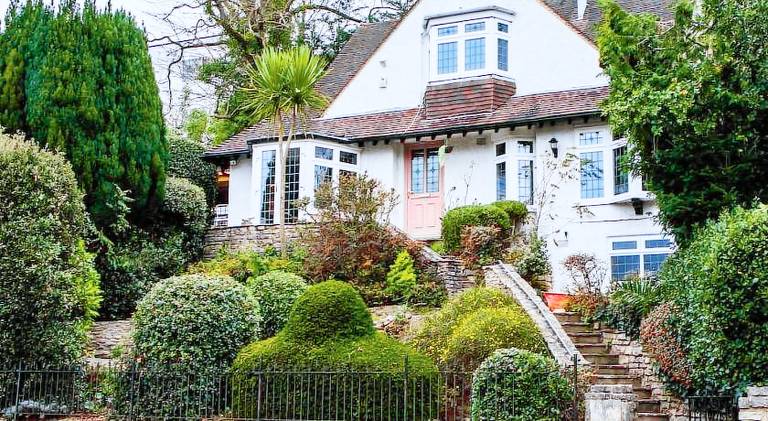 Luxury Central Bmth House with Hot Tub. Stunning! in Bournemouth