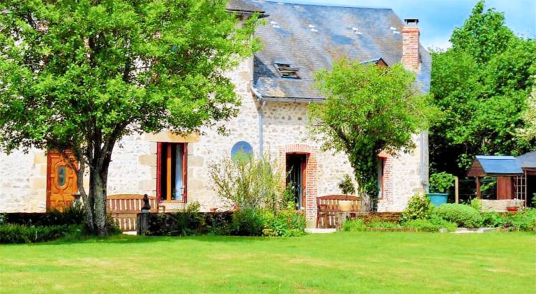 Rental apartment with 2 rooms for 4 persons in Gueret