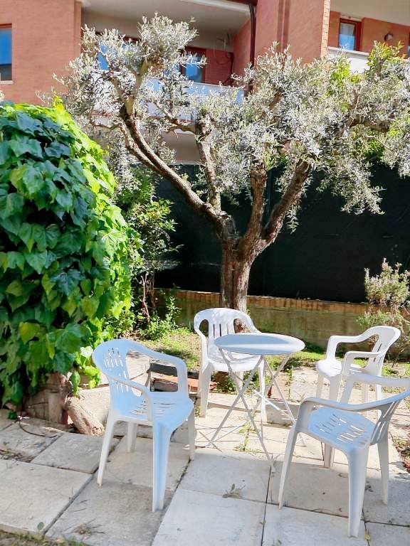 Child-friendly pleasant holiday apartment with garden | Next to the beach | Pets are welcome — photo 3