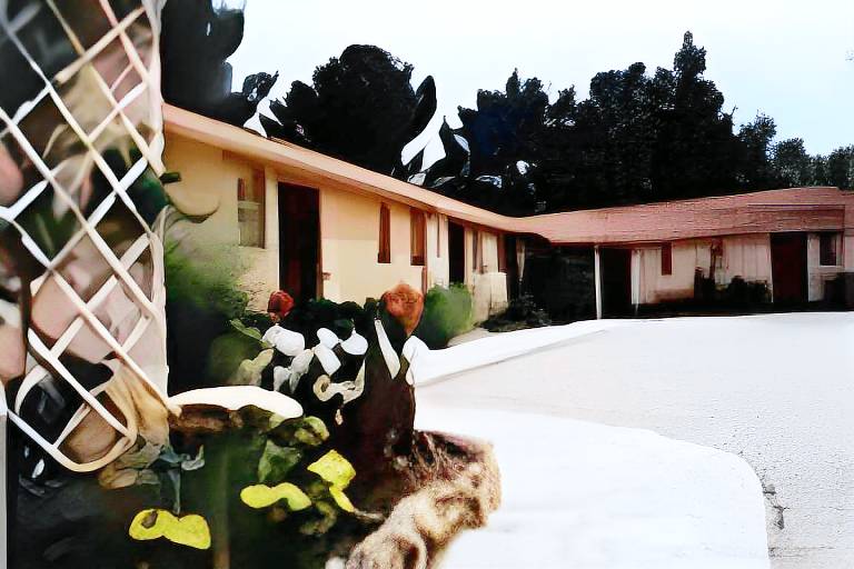 Serviced apartment with garden, grill & patio in Fréjus