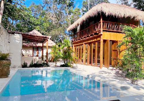 Lodge Macario Gómez