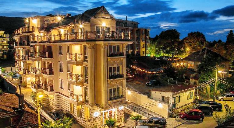 Sirena Palace Family Hotel in Obzor