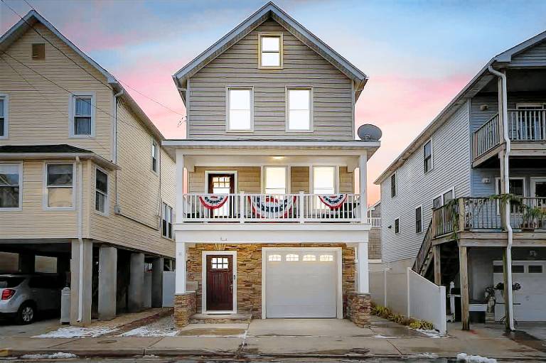 House  Monmouth Beach