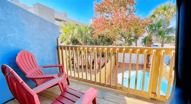 Fully equipped spacious vacation home with barbeque, jacuzzi & garden | Close to the beach | Perfect for remote work | Pets allowed — photo 4