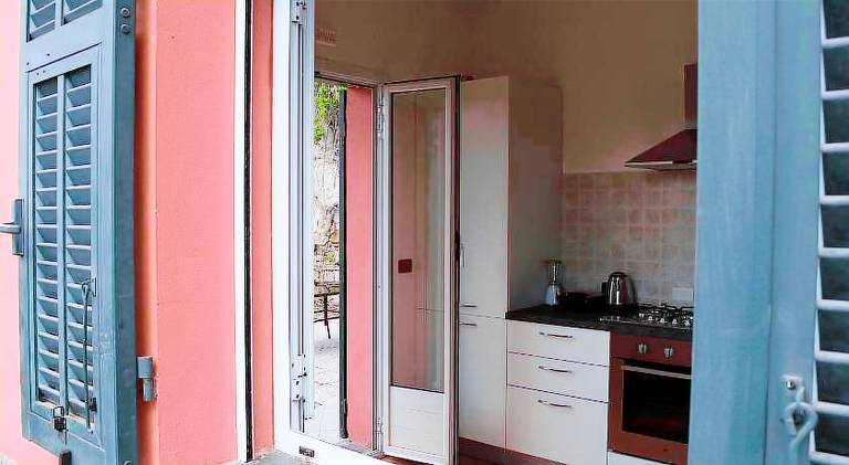 Holiday apartment with 3 rooms for 6 persons — photo 5