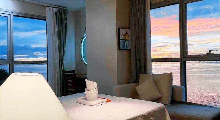 Nice rental apartment with pool | Pet-friendly in Pasay