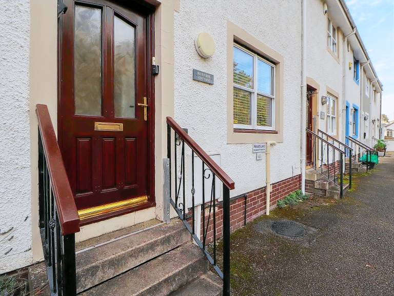 Child-friendly cottage with garden | Dogs allowed — photo 2