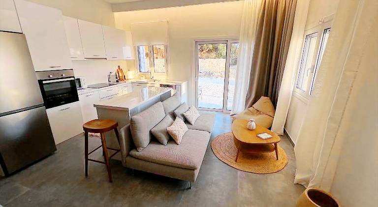 Villa with patio, private pool & yard — photo 2