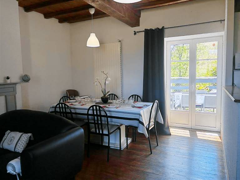 Gite with patio, garden & barbeque | Dogs allowed — photo 4