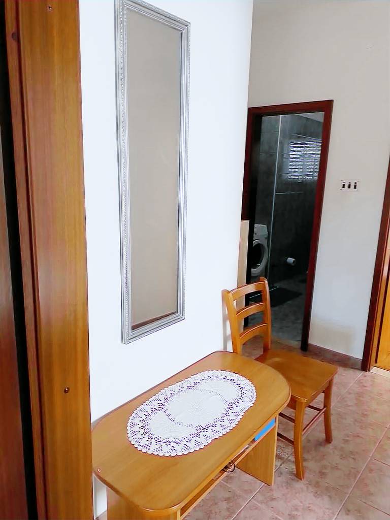 Apartment with barbecue & terrace — photo 4