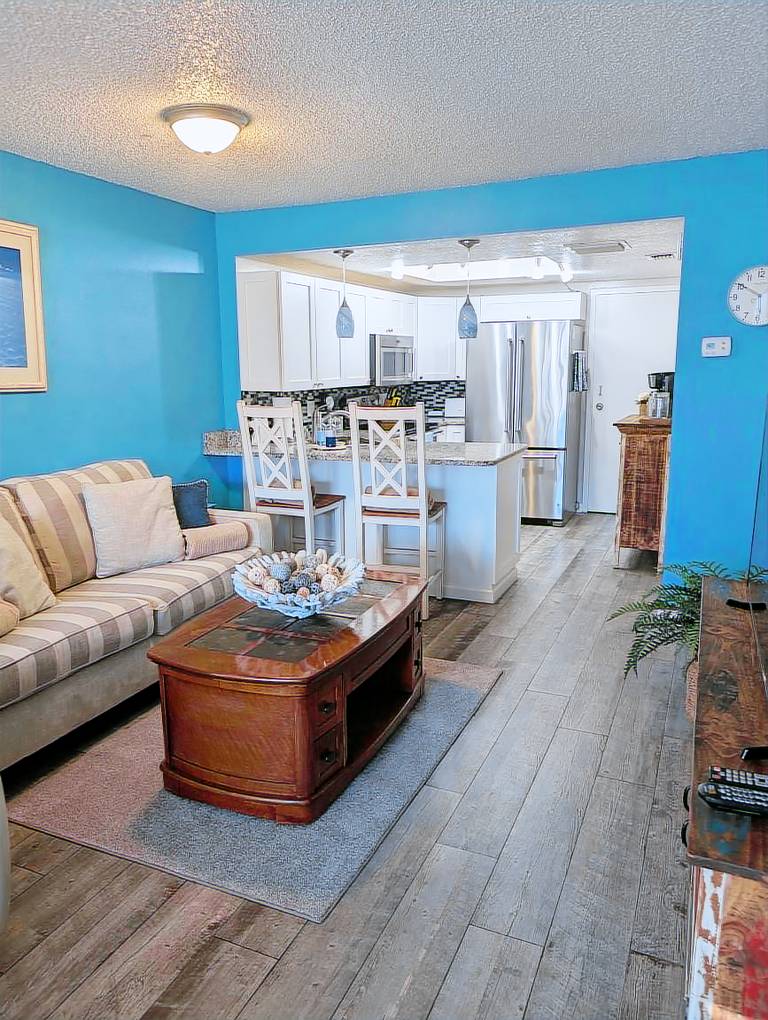 Condo Paradise Lakes