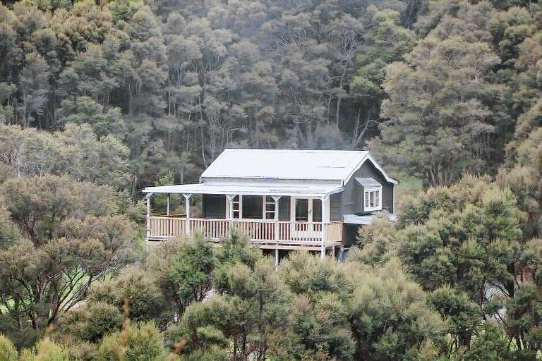 Cabin Tora