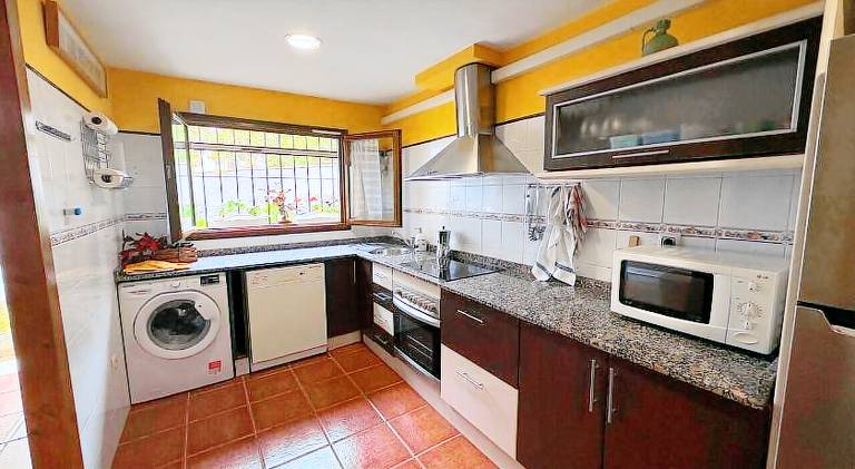 House with 3 rooms for 4 persons — photo 4