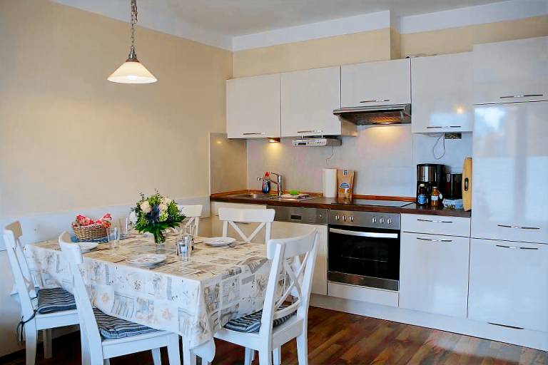Pleasant holiday apartment with grill & terrace | Pets are welcome — photo 3