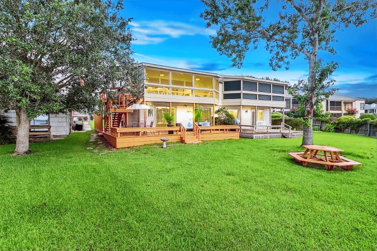 House Lake Conroe