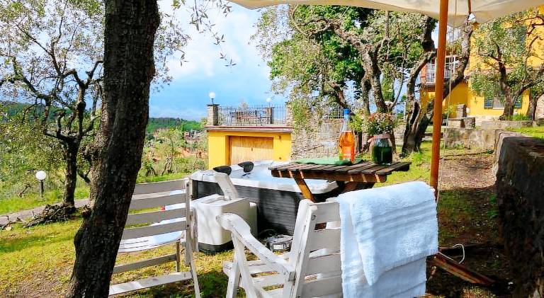 Villa panoramica con Jacuzzi privata tra Firenze & Lucca, 3 camere, 4 bagni — photo 4