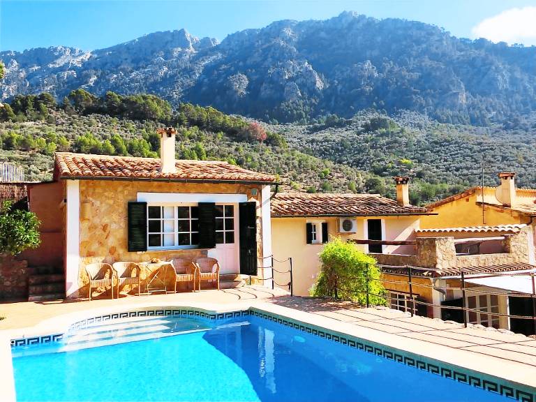 Hus Sóller