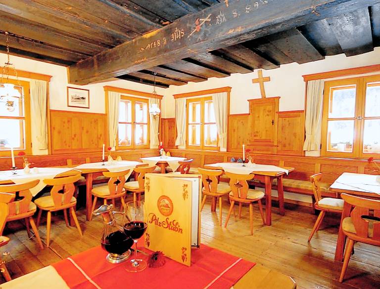 Family-oriented rental apartment with sauna, patio & yard | Pets allowed — photo 3