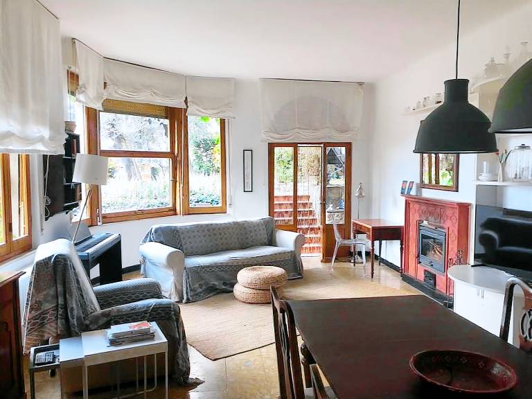 Big house with yard | Beach nearby | Pets allowed — photo 2