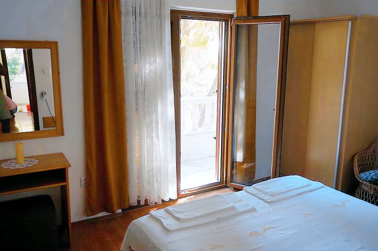 Two bedroom apartment with terrace Jagodna, Hvar (A-24399-a) — photo 5