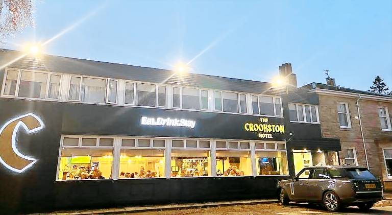 Crookston Hotel in Glasgow
