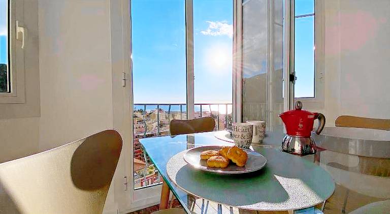 Apartment with 1 room for 4 persons in Menton